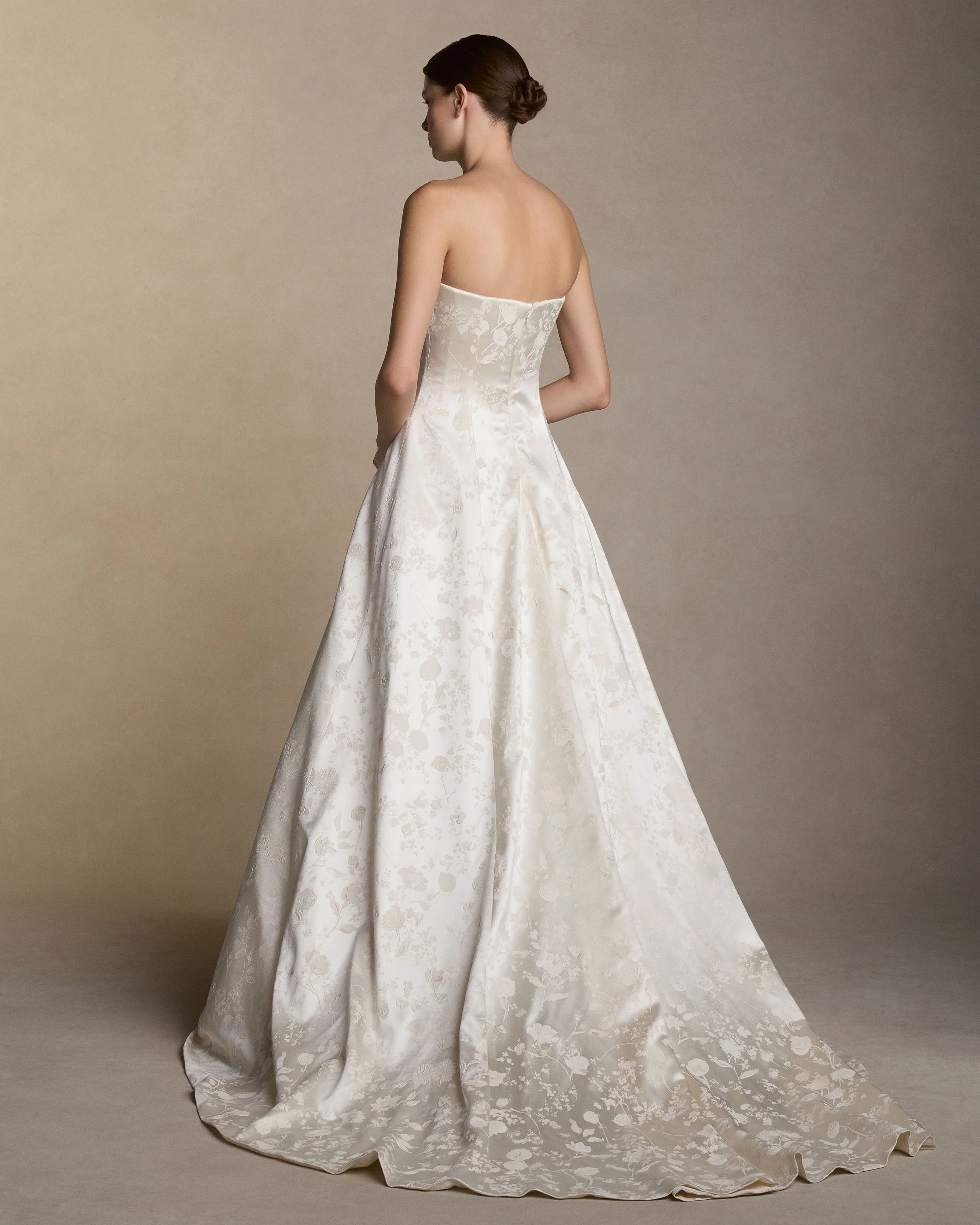 Caroline - Image 7