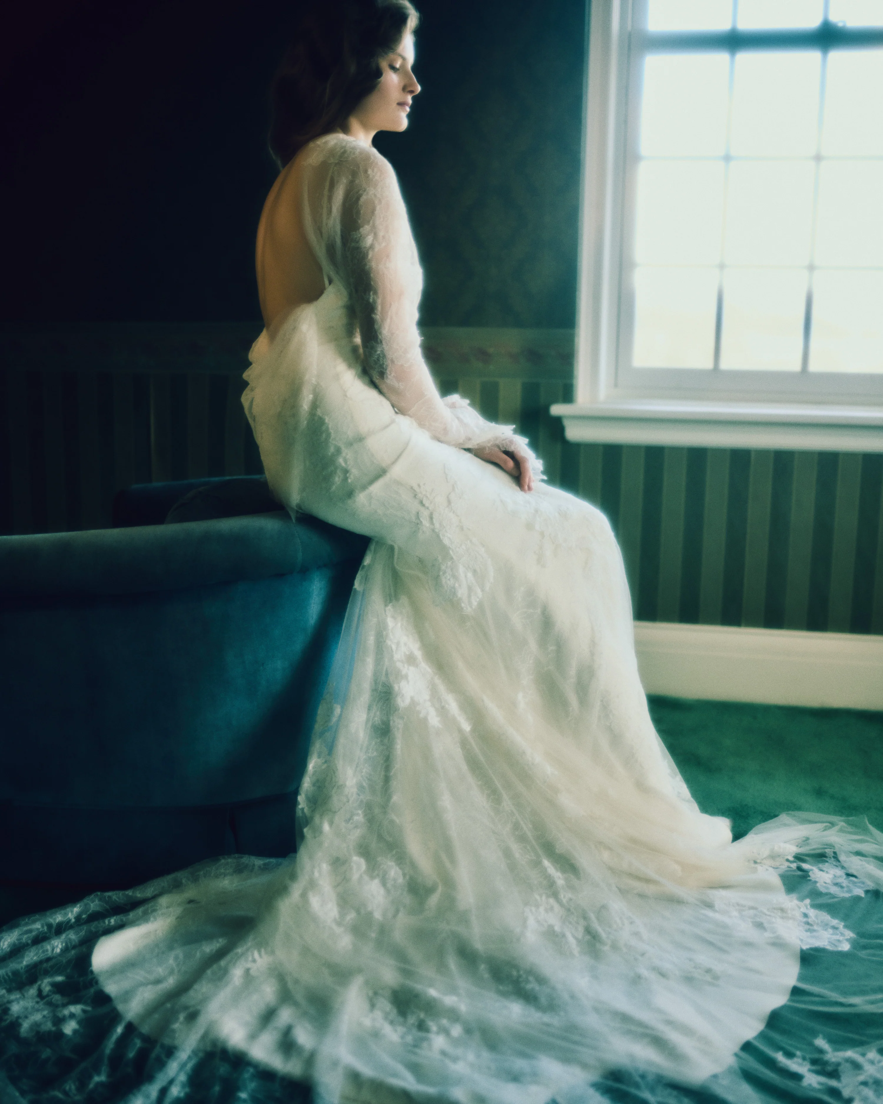 Lois - Image 2