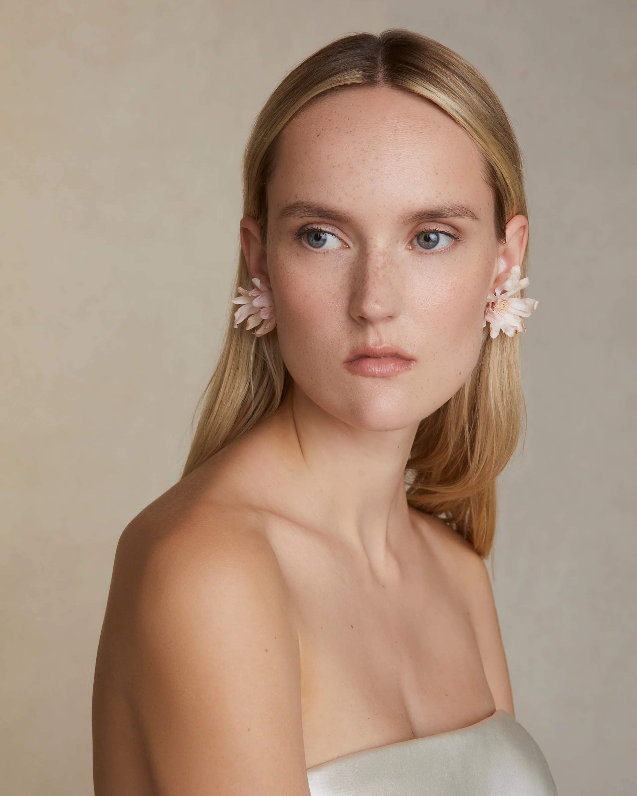 Star Magnolia Earrings - Image 2