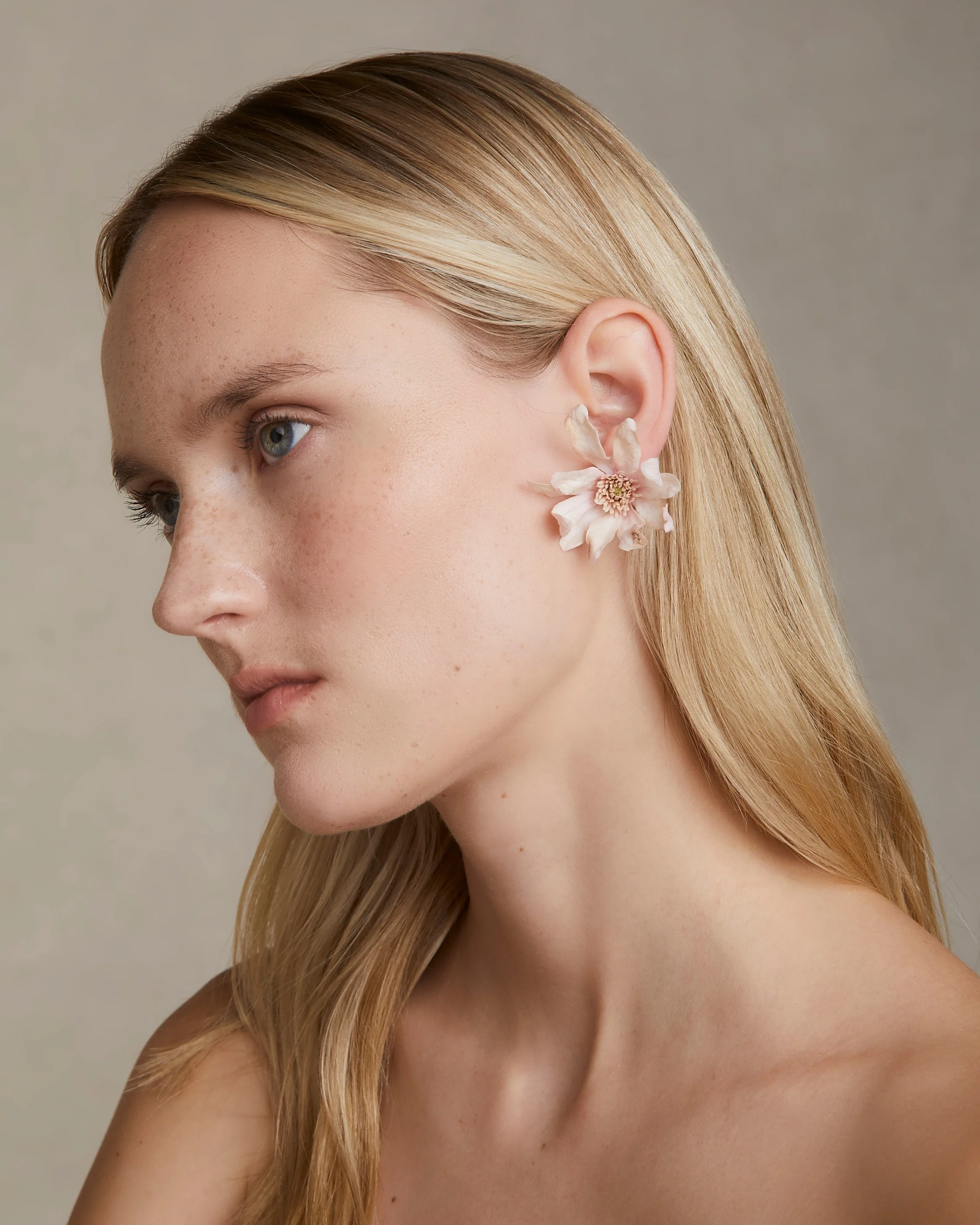 Star Magnolia Earrings - Image 3